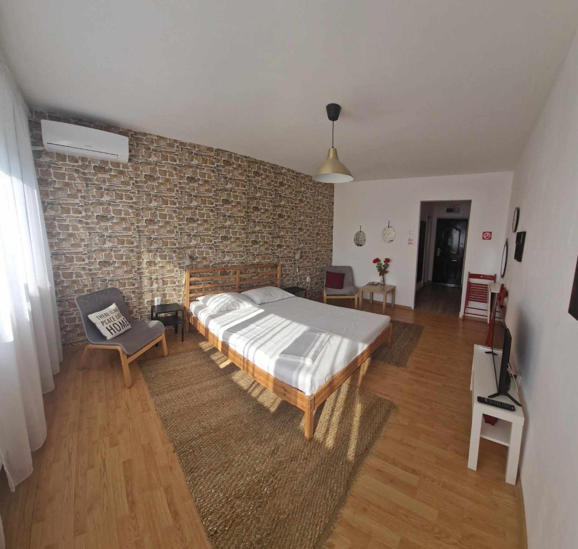 Studio Nefumatori Sunny Place, Self Check In Крайова Екстериор снимка